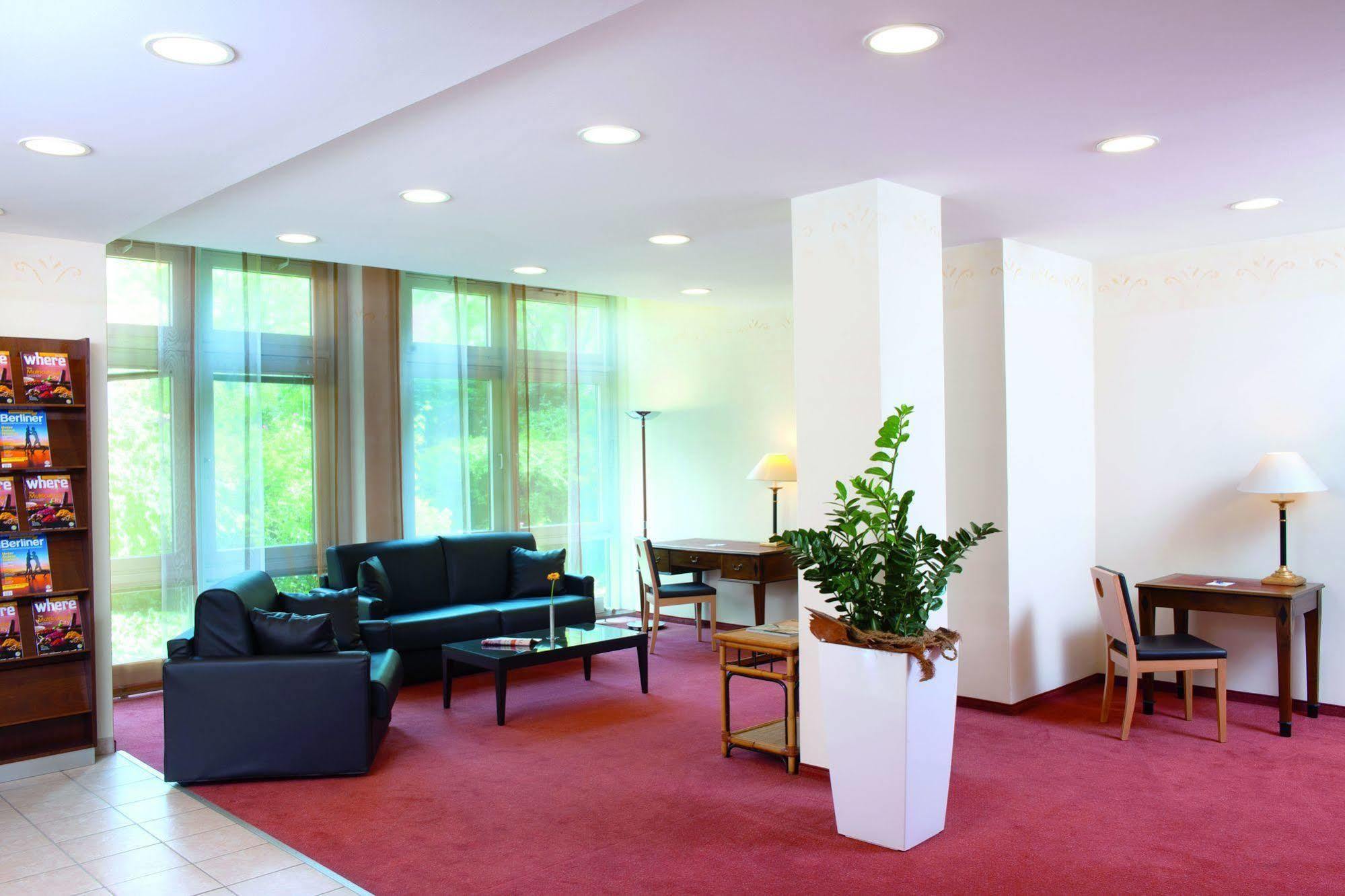 Hotel Nh Berlin Kreuzberg Exterior foto